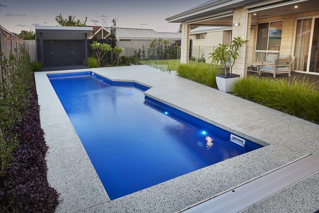 Skimmer Type Swimming Pool